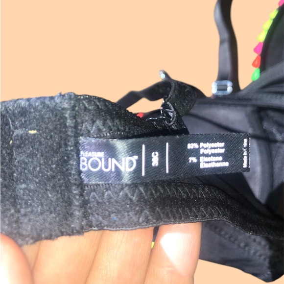 3 cute bras, 38B-C, sold as set. - Picture 11 of 15